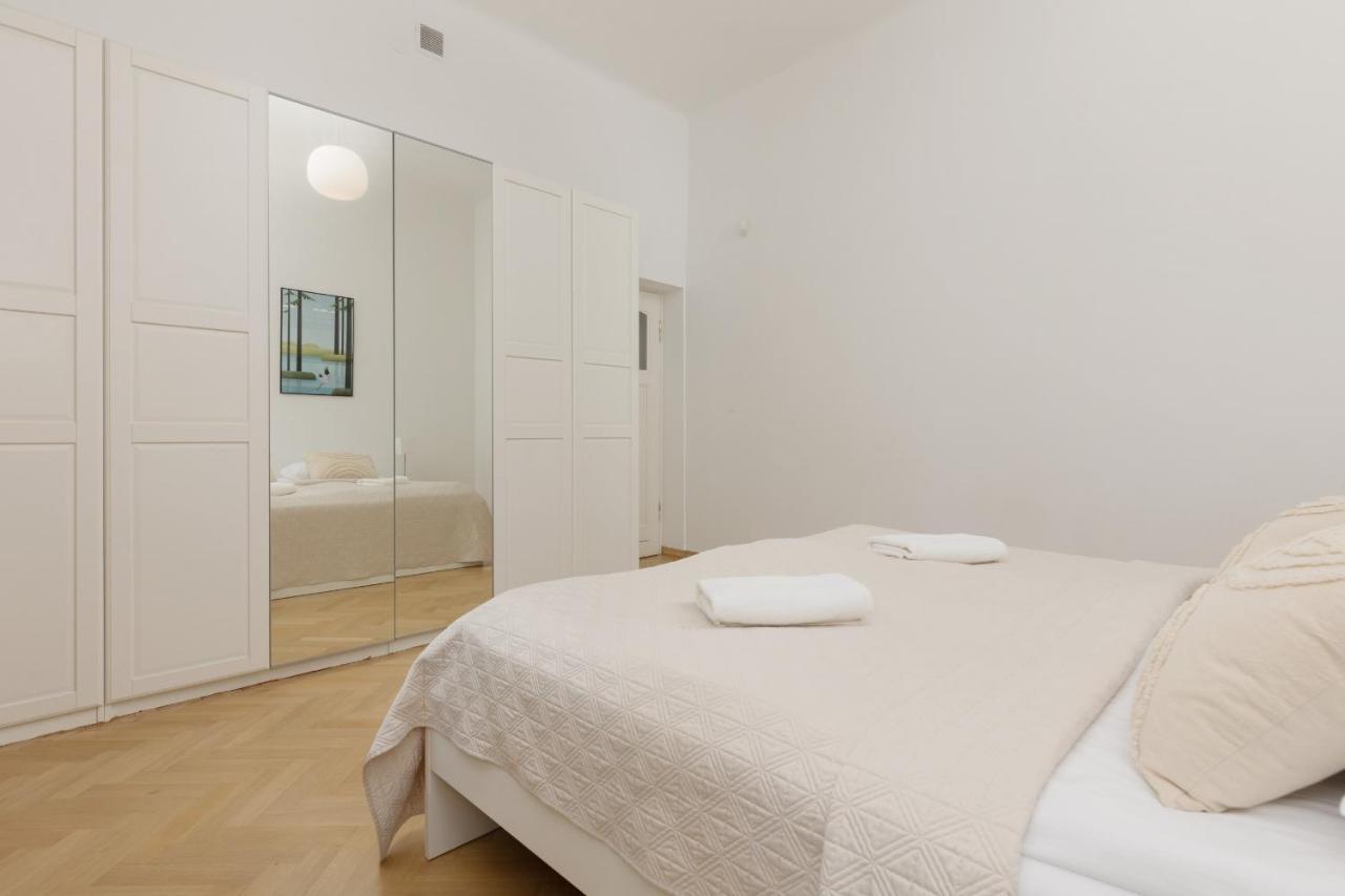 Family Apartment Freta Warsaw Old Town By Noclegi Renters Kültér fotó